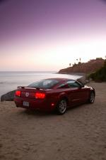 Ford Mustang GT 2005 года